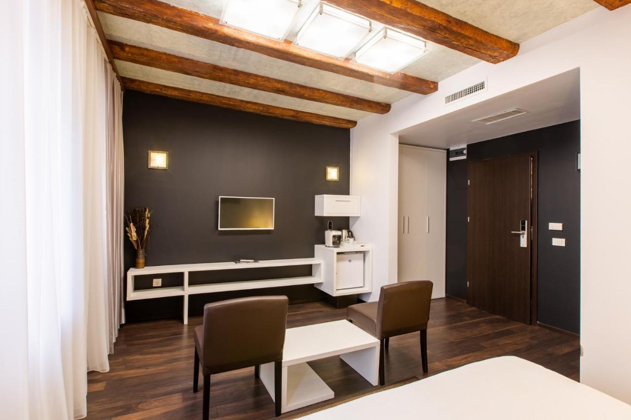 Vendi Grand Square Residence Sibiu Extérieur photo