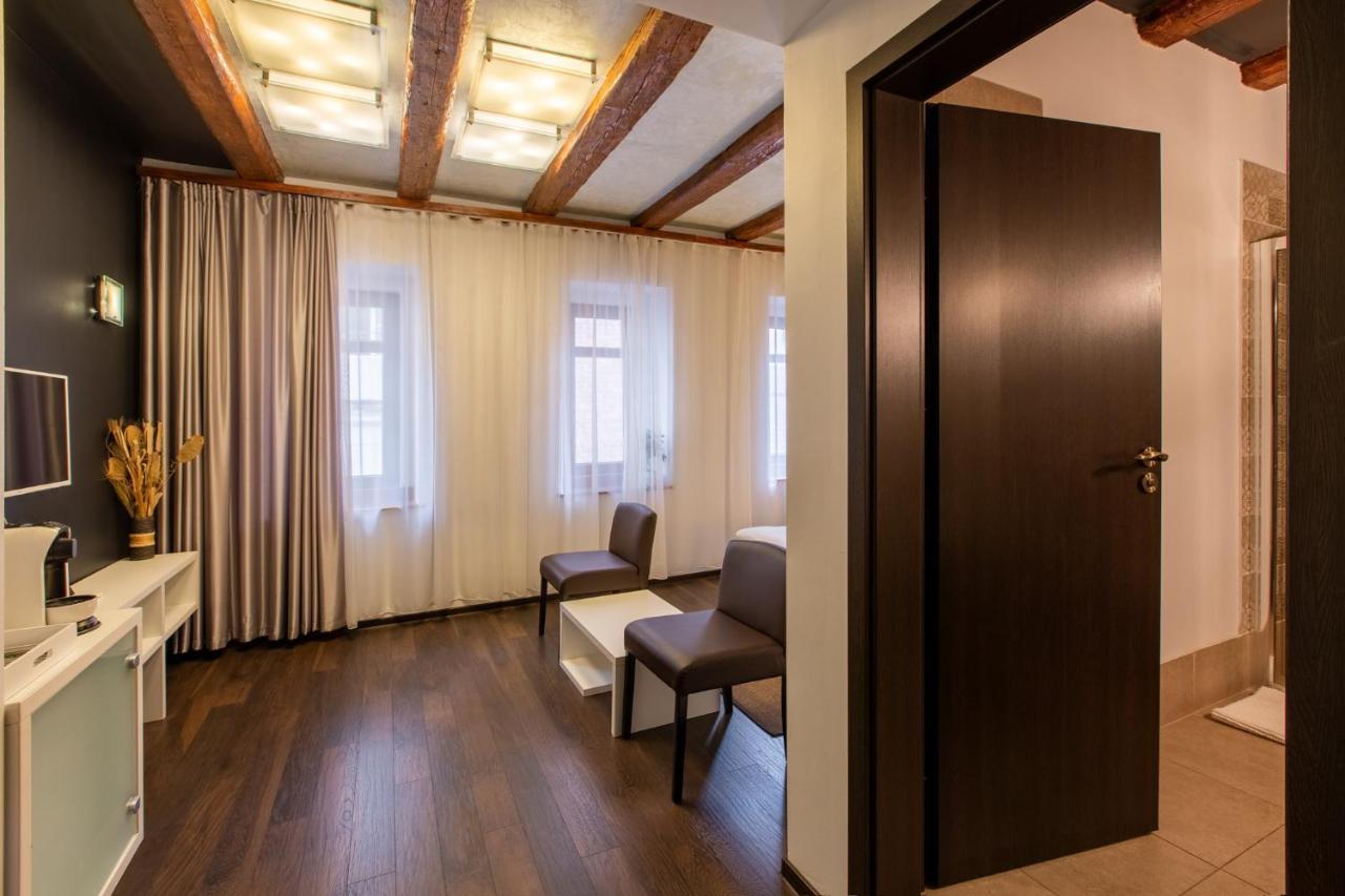 Vendi Grand Square Residence Sibiu Extérieur photo